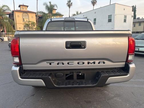 2018 Toyota Tacoma SR