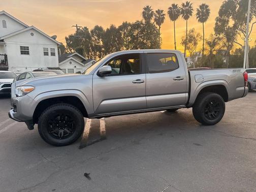 2018 Toyota Tacoma SR