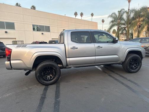2018 Toyota Tacoma SR