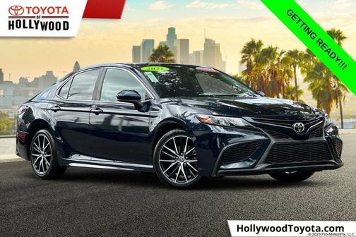 Galactic Aqua Mica 2021 Toyota Camry SE