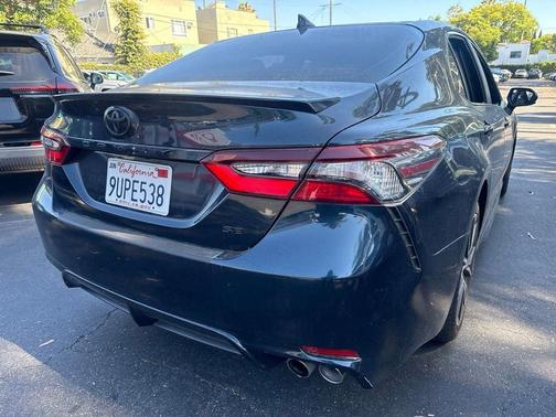 Aqua 2021 Toyota Camry SE