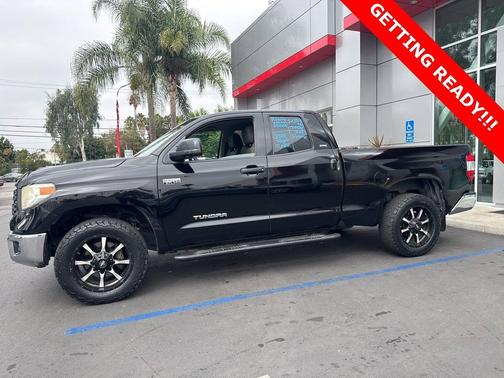 2015 Toyota Tundra SR5