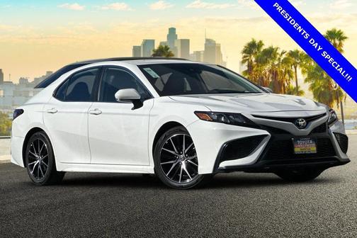 2023 Toyota Camry SE
