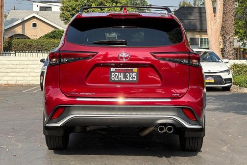 2022 Toyota Highlander XSE