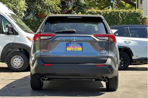 2021 Toyota RAV4 Hybrid XLE