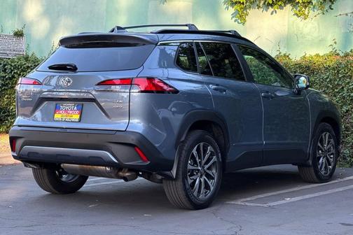 2023 Toyota Corolla Cross XLE
