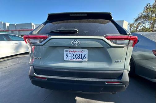 2023 Toyota RAV4 XLE