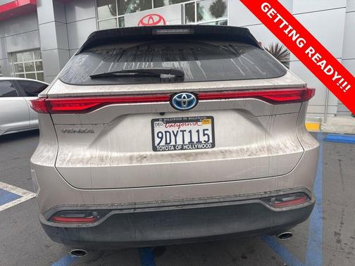 2023 Toyota Venza LE