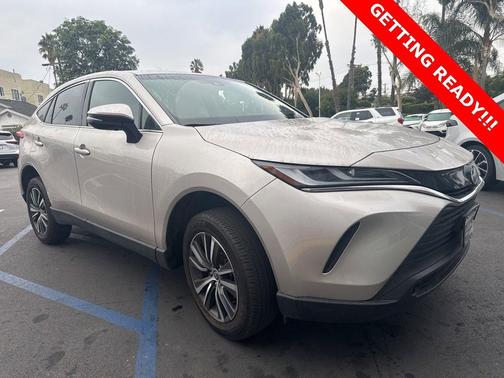 2023 Toyota Venza LE