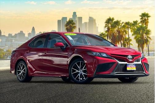 2022 Toyota Camry SE