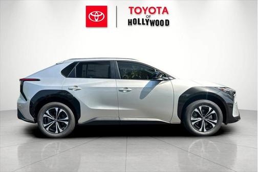 2025 Toyota bZ4X XLE