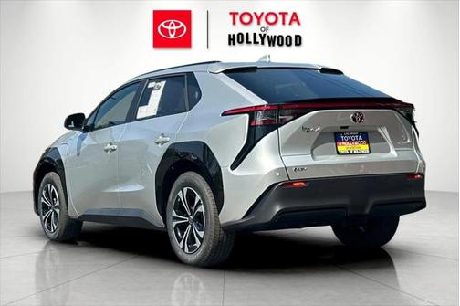 2025 Toyota bZ4X XLE