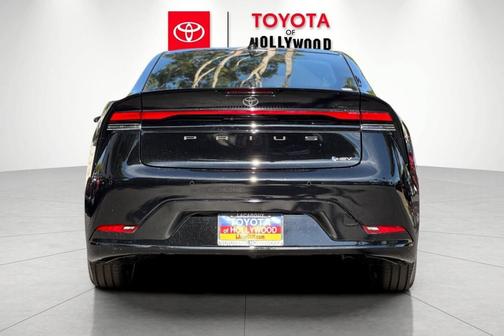 Inked 2027 Toyota Prius XLE