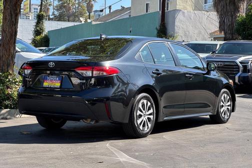 2022 Toyota Corolla Hybrid LE
