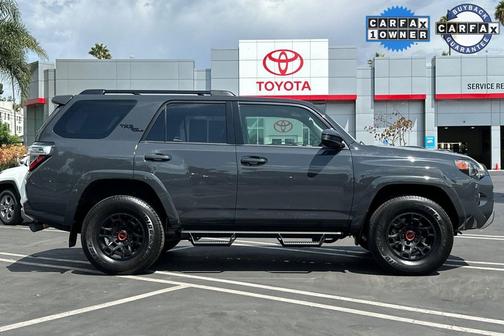 2024 Toyota 4Runner TRD Off Road