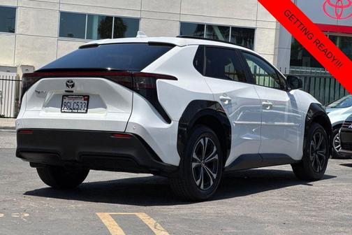 Wind Chill Pearl 2023 Toyota bZ4X XLE