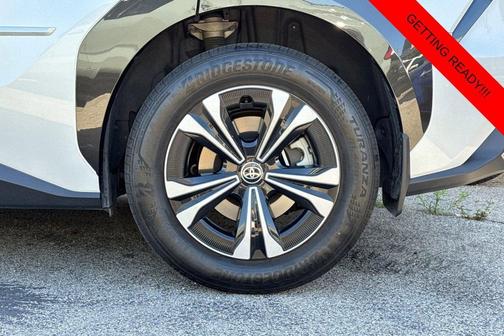 Wind Chill Pearl 2023 Toyota bZ4X XLE