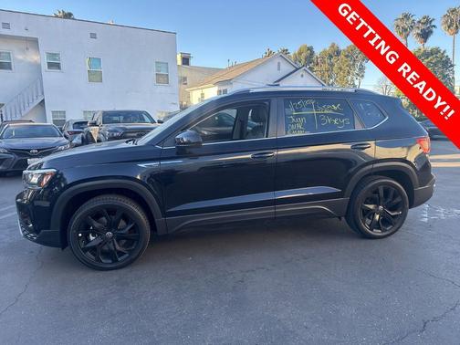 2023 Volkswagen Taos 1.5T SE