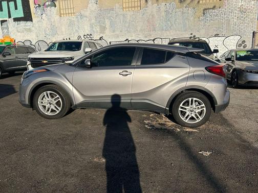 2020 Toyota C-HR LE
