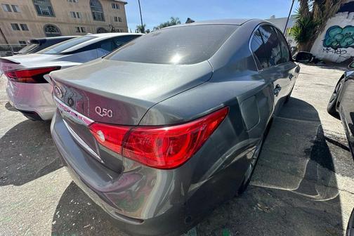 2017 INFINITI Q50 Base