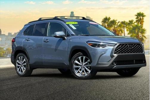2024 Toyota Corolla Cross XLE