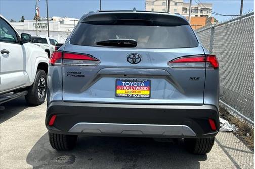 2024 Toyota Corolla Cross XLE