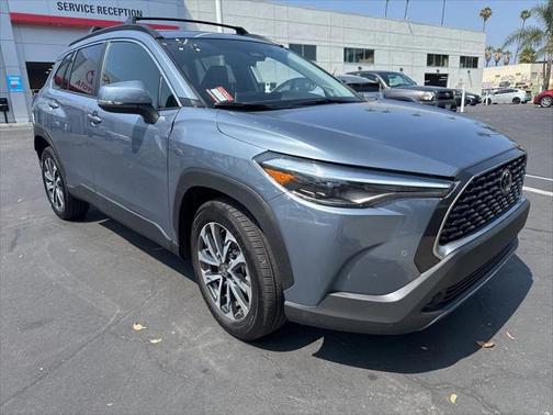 2024 Toyota Corolla Cross XLE
