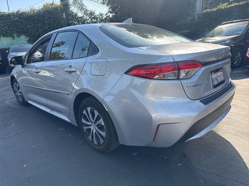 2022 Toyota Corolla Hybrid LE