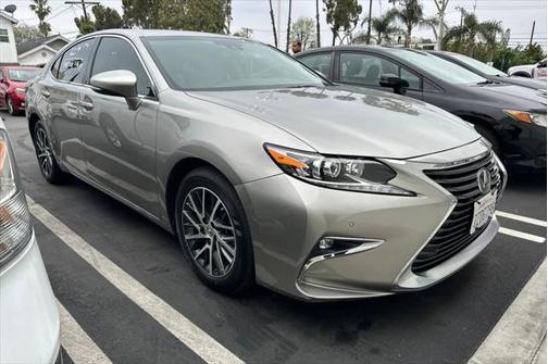 2017 Lexus ES 350 Base