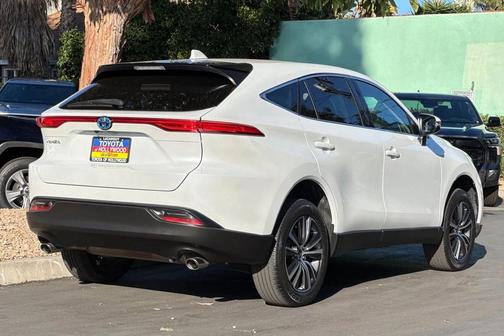 2023 Toyota Venza LE