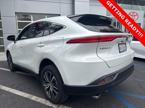 2023 Toyota Venza LE