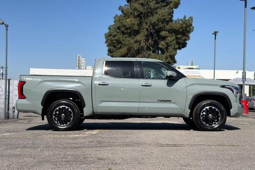 Lunar 2022 Toyota Tundra SR5