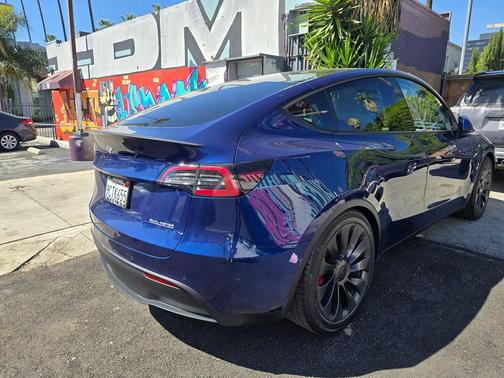 2022 Tesla Model Y Performance Dual Motor All-Wheel Drive