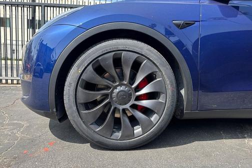 2022 Tesla Model Y Performance Dual Motor All-Wheel Drive