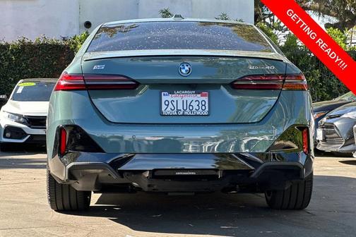 2025 BMW i5 eDrive40