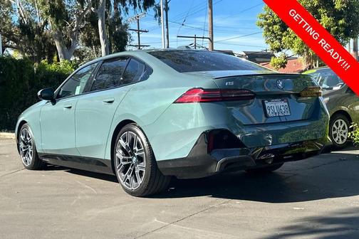 2025 BMW i5 eDrive40