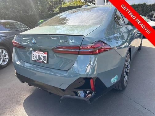 2025 BMW i5 eDrive40