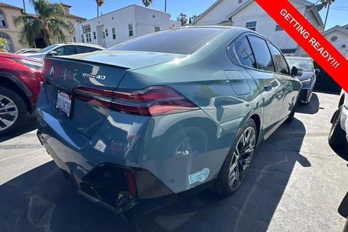 2025 BMW i5 eDrive40