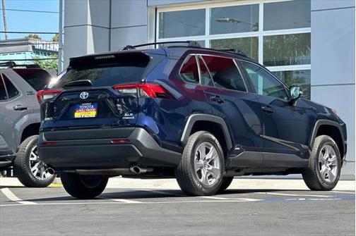 2022 Toyota RAV4 Hybrid XLE