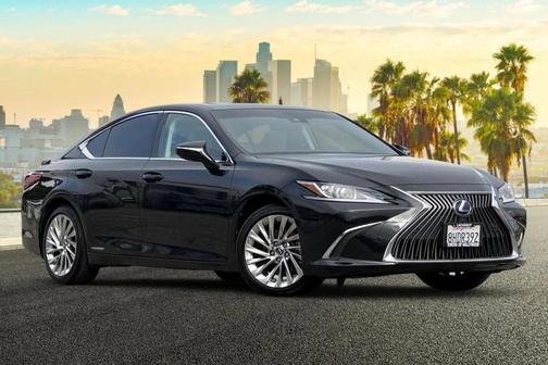 2019 Lexus ES 300h Premium
