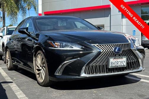 2019 Lexus ES 300h Premium