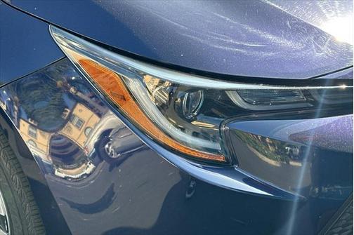 2022 Toyota Corolla Hybrid LE