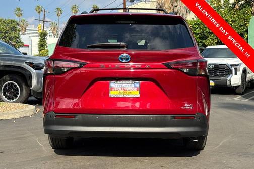 2022 Toyota Sienna XLE