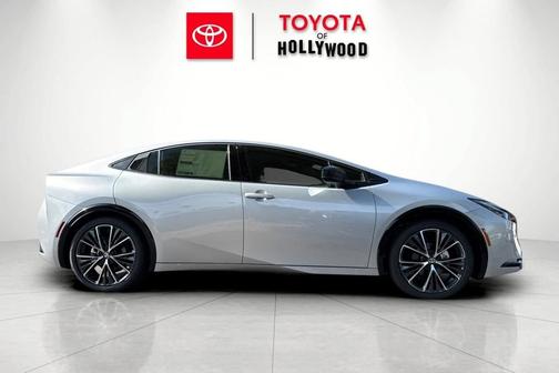 Cutting Edge 2027 Toyota Prius XLE