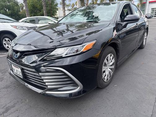 2022 Toyota Camry LE