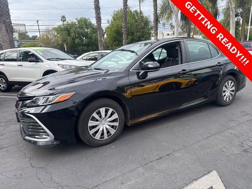 2022 Toyota Camry LE