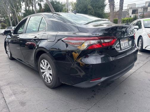 2022 Toyota Camry LE