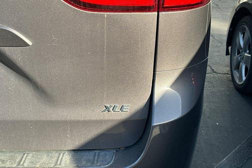2018 Toyota Sienna XLE Premium