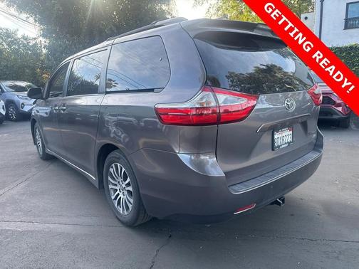 2018 Toyota Sienna XLE Premium