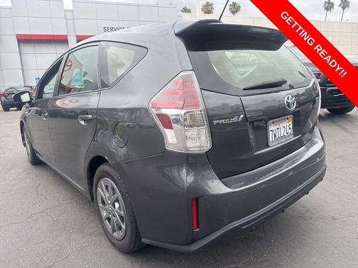 2017 Toyota Prius v Four